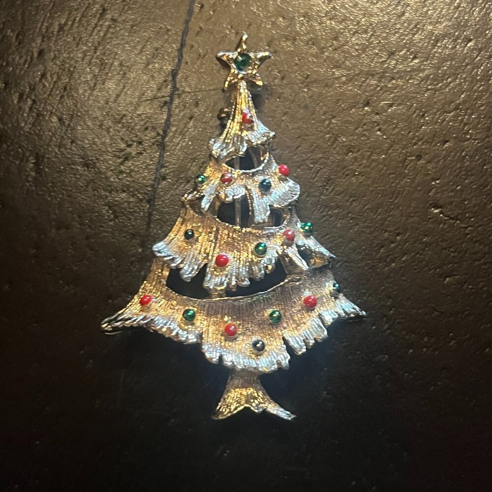 Vintage Christmas Tree Brooch with Red and Green Ornaments GERRY'S